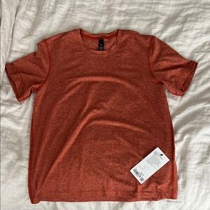 NWT LULULEMON SOFT JERSEY SHORT SLEEVE, size L, HUTR/HSED colorway